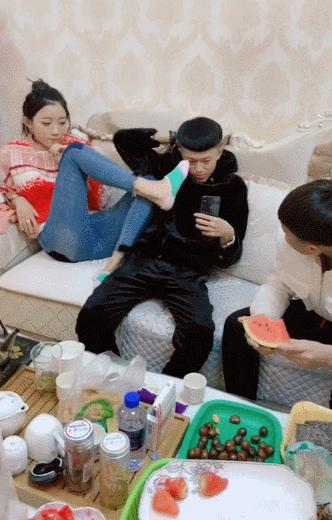 那些网红都是怎么突然火起来的,网红冰粉杨梅怎么红起来的