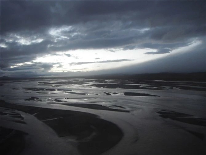 女孩独自一个人去旅游的心理,独自一人去西藏在哪里最好