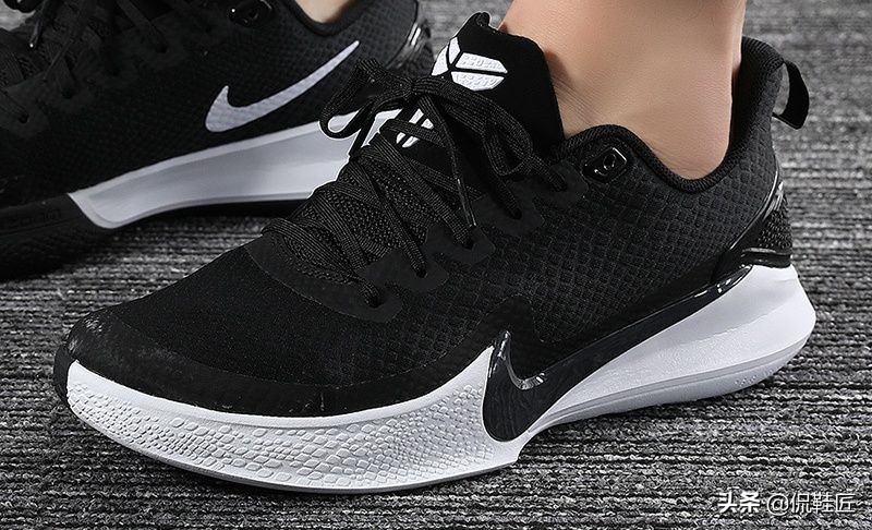 400多的科比鞋,四百多的篮球实战鞋