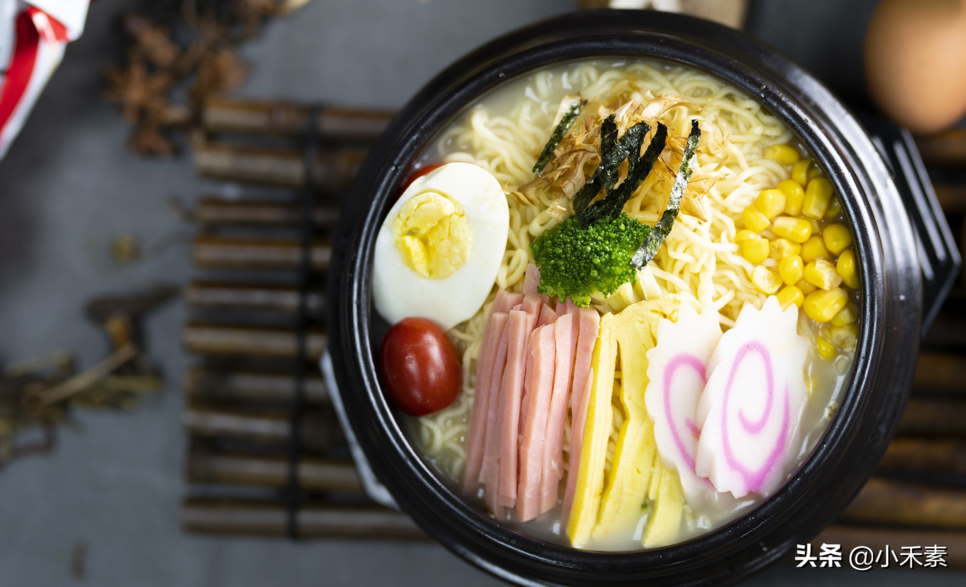 减肥期间想吃泡面怎么办,减肥期间可以吃辣条和泡面吗