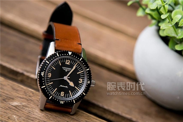 你愿意花两千买鞋吗,浪琴潜水表是哪一款