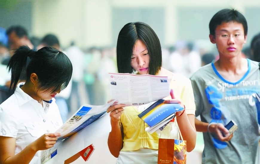 国内名字特别奇葩的大学,国内超好看的大学