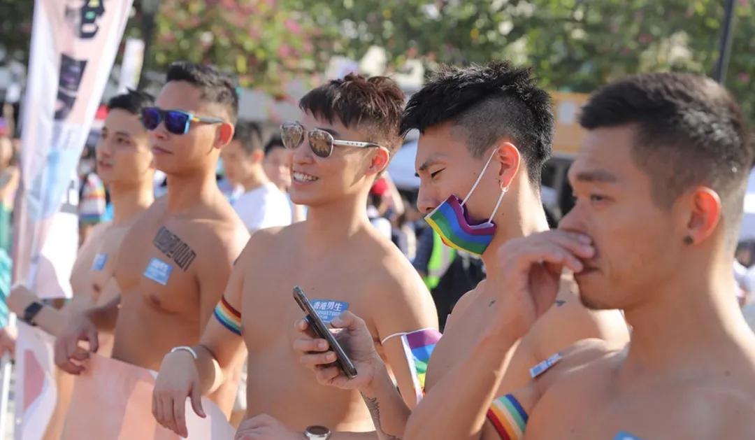 香港你不能错过的十款街头小吃,香港舞池气氛最好的酒吧