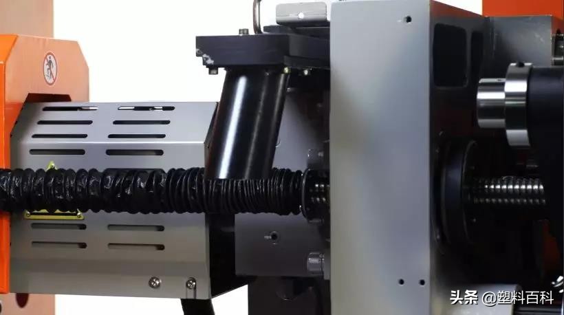 对话震雄新产品研发团队，看SPARK-星火系列创新突破之路