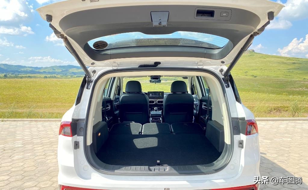 试驾吉利豪越最新消息,吉利豪越PRO正式上市+售8.69万元起