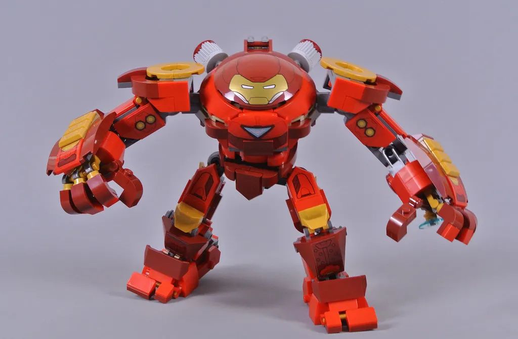 钢铁侠最喜欢的版本 (钢铁侠系列最好玩的一部)