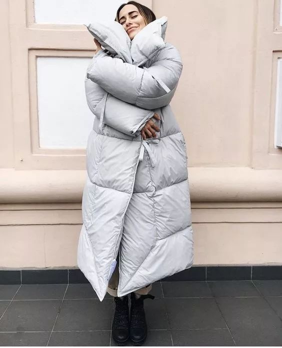 冬天怎么穿既保暖又不显臃肿,冬天怎么穿不臃肿且保暖