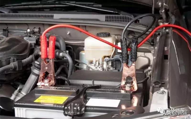 交流发电机是用什么原理发电,交流发电机的工作原理讲课视频