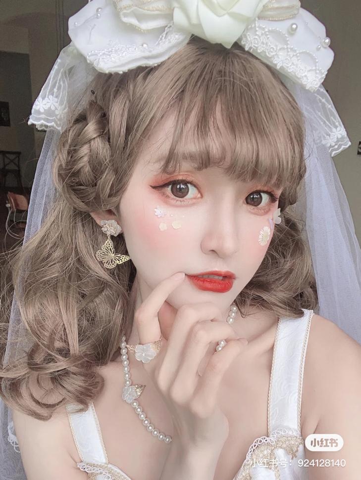 优雅lolita系妆容,复古英伦风lolita妆容