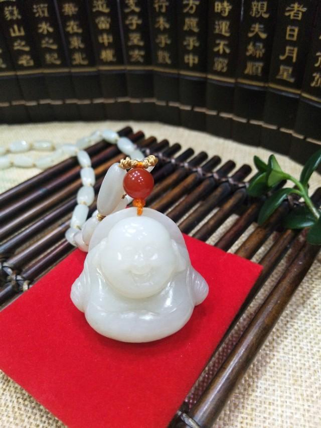 到新疆能买到什么玉石,到乌鲁木齐买和田玉真吗