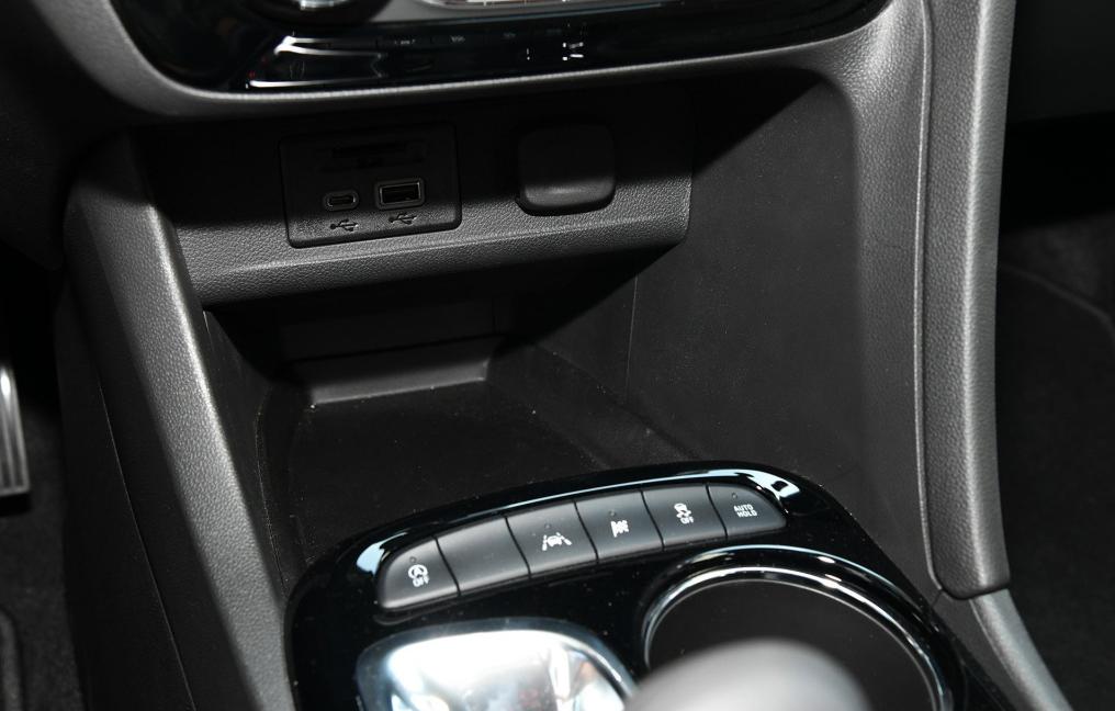 2020款别克昂科拉gxcvt豪华版,昂科拉gx2022款四缸试驾