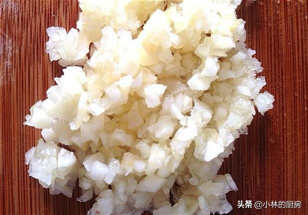 自己做蒜蓉酱有点苦怎么处理,生蚝蒜蓉酱怎样不发苦怎样不发酸