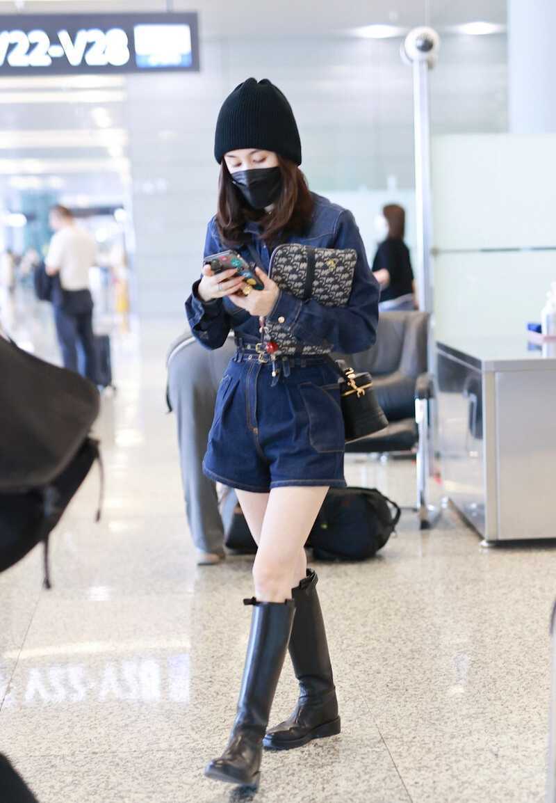 王子文19厘米穿什么鞋,1米6王子文穿搭