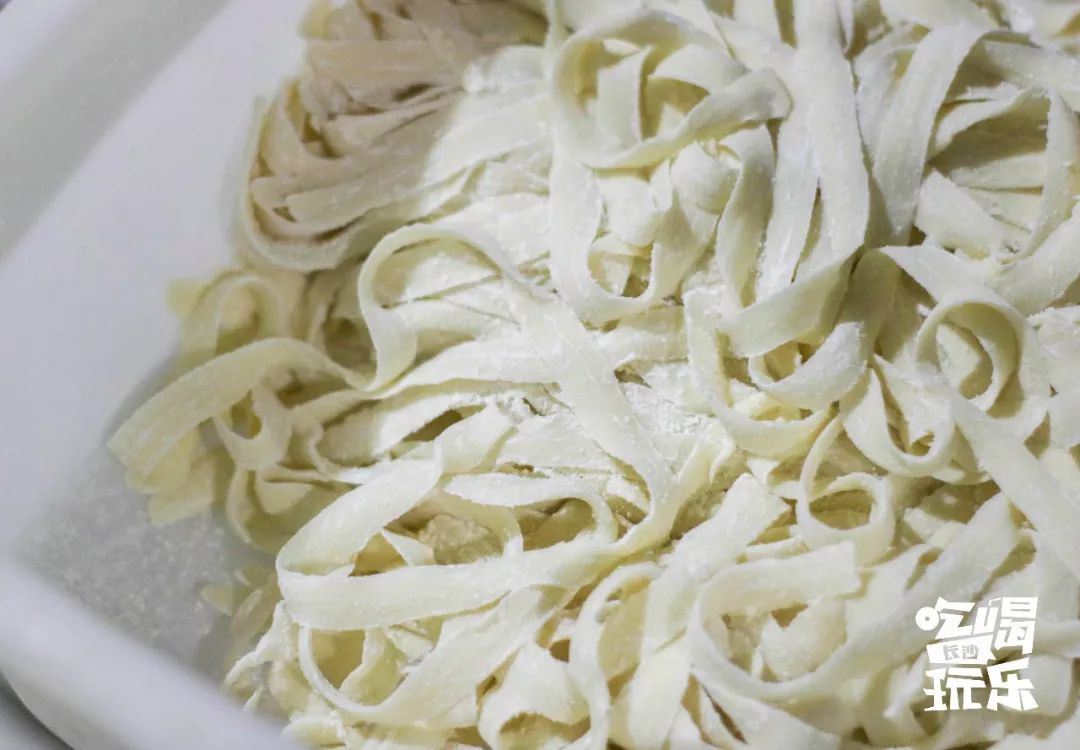 不打眼的通泰街，蕴藏了了一代长沙人的美食回忆