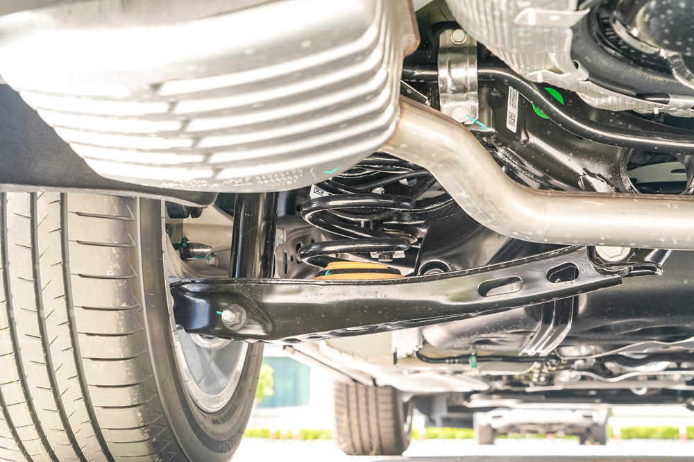 途观l和昂科威plus驾驶感受,昂科威plus和大众途观l深度评说