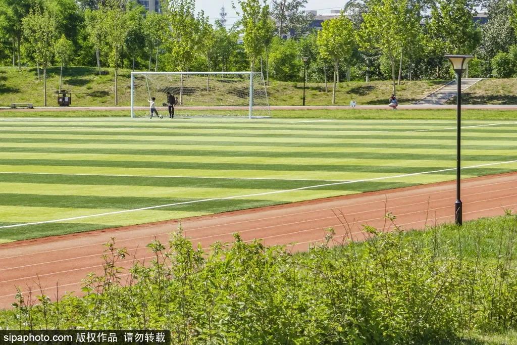 北京坐着不动的景点,网红公园北京三里河公园