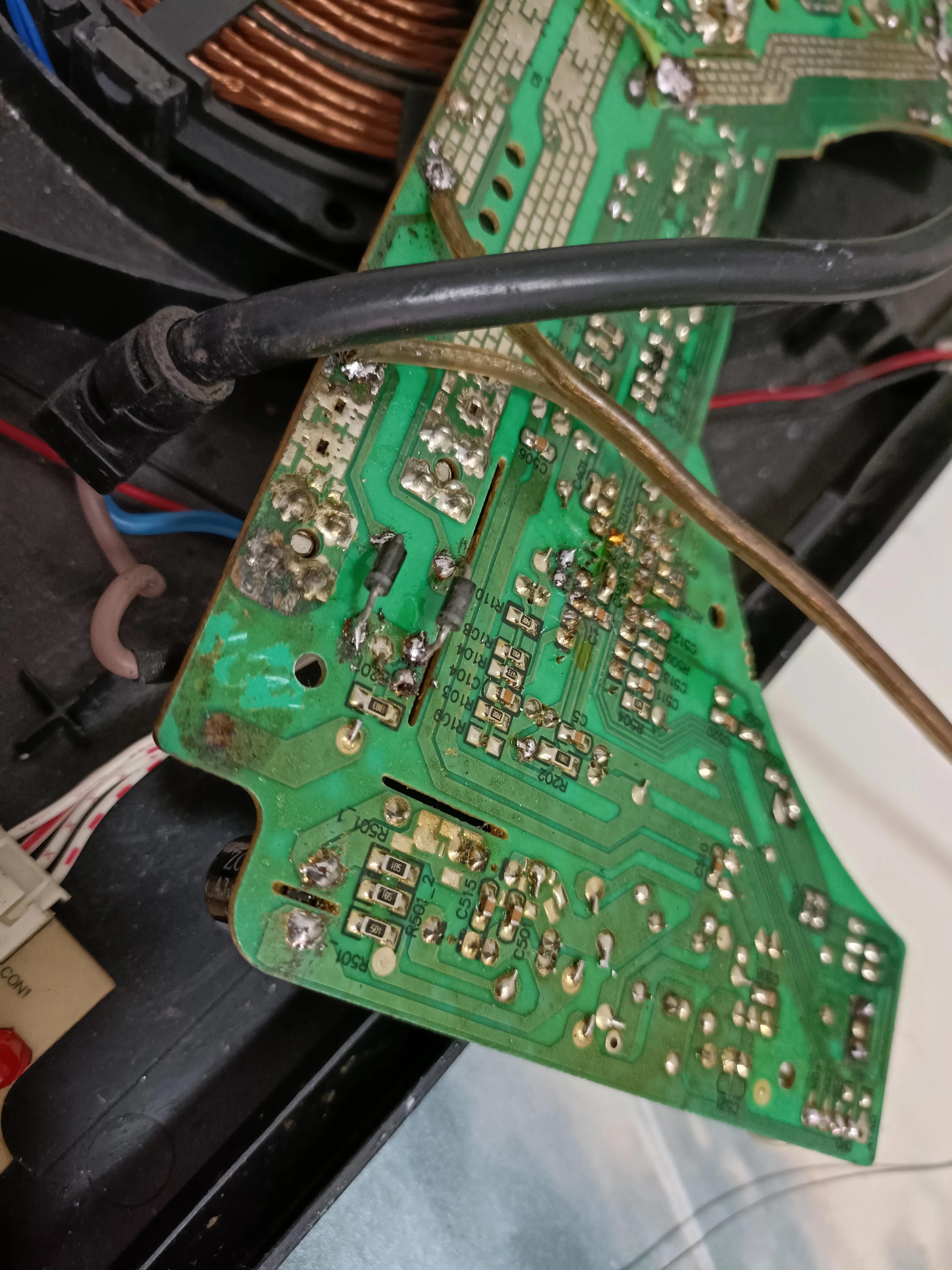 电磁炉故障显示e3十大故障维修,电磁炉出现e3电压过高怎么修