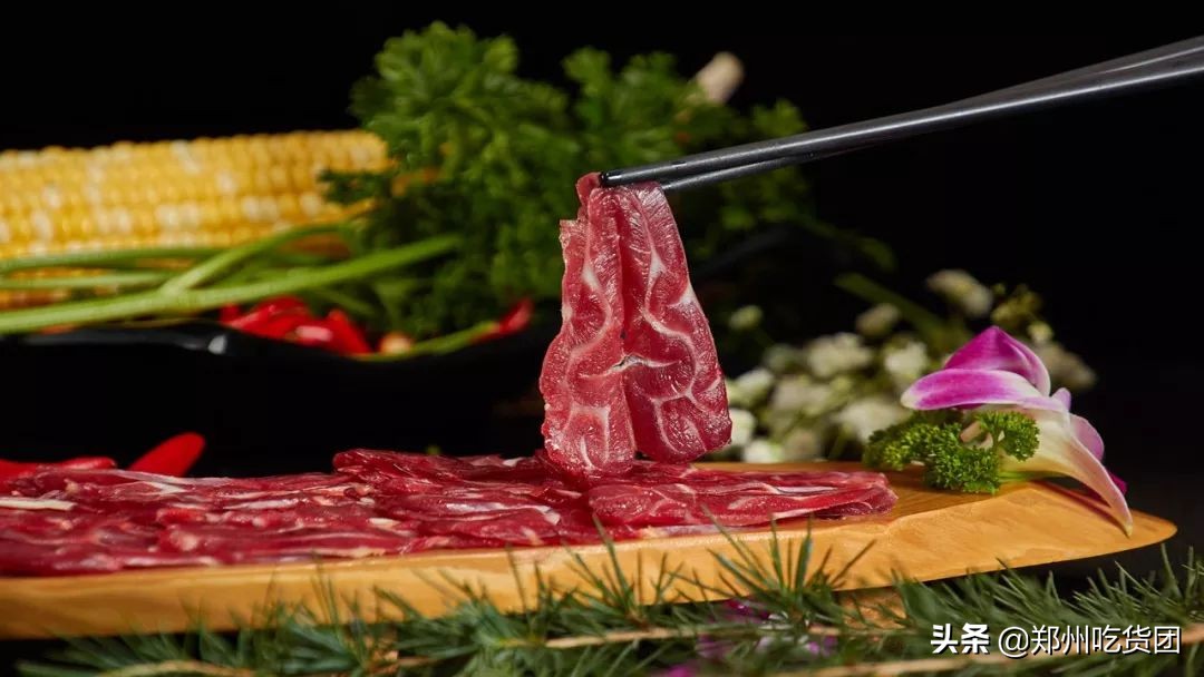 丹尼斯爆火视频,丹尼斯春节促销