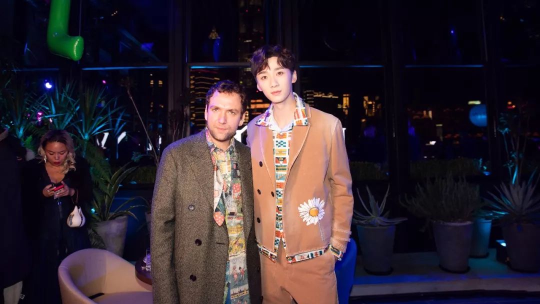 国际超模刘雯何穗,何穗刘雯谁的出场费高