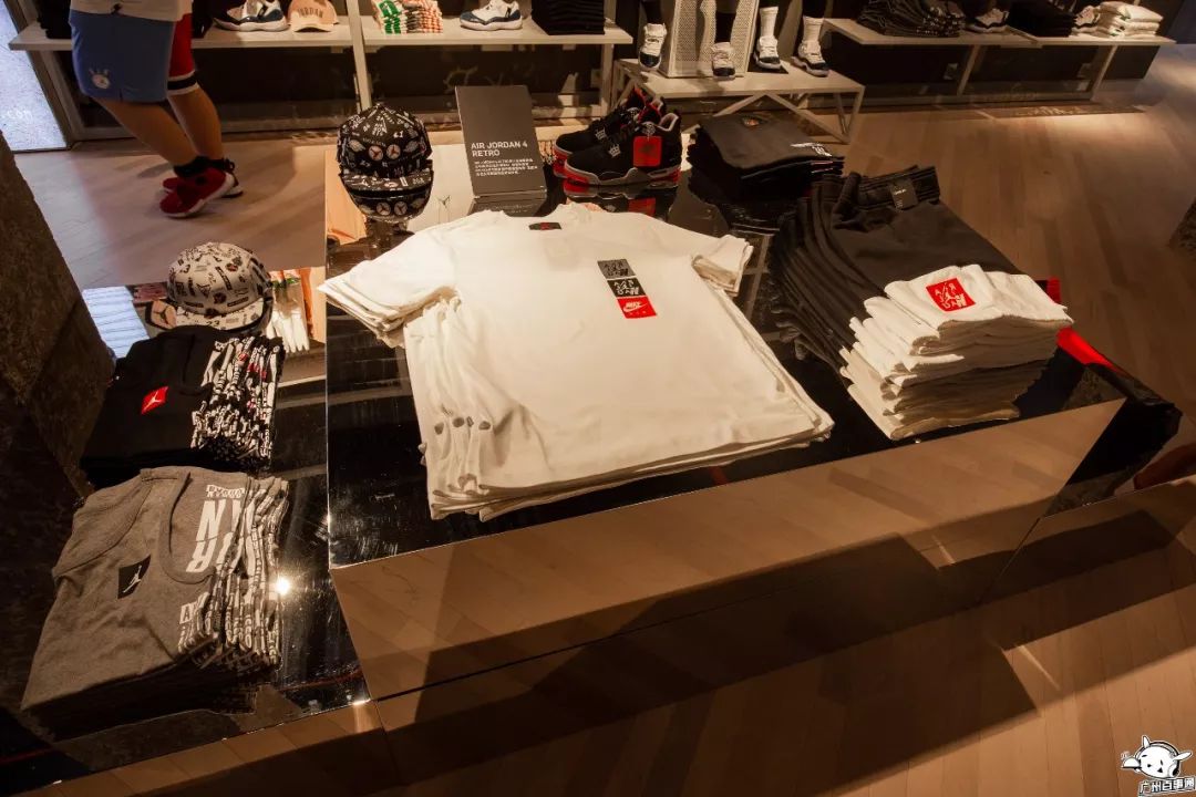 广州最大的AJ旗舰店来了！独栋双层，还有24款限量球鞋...