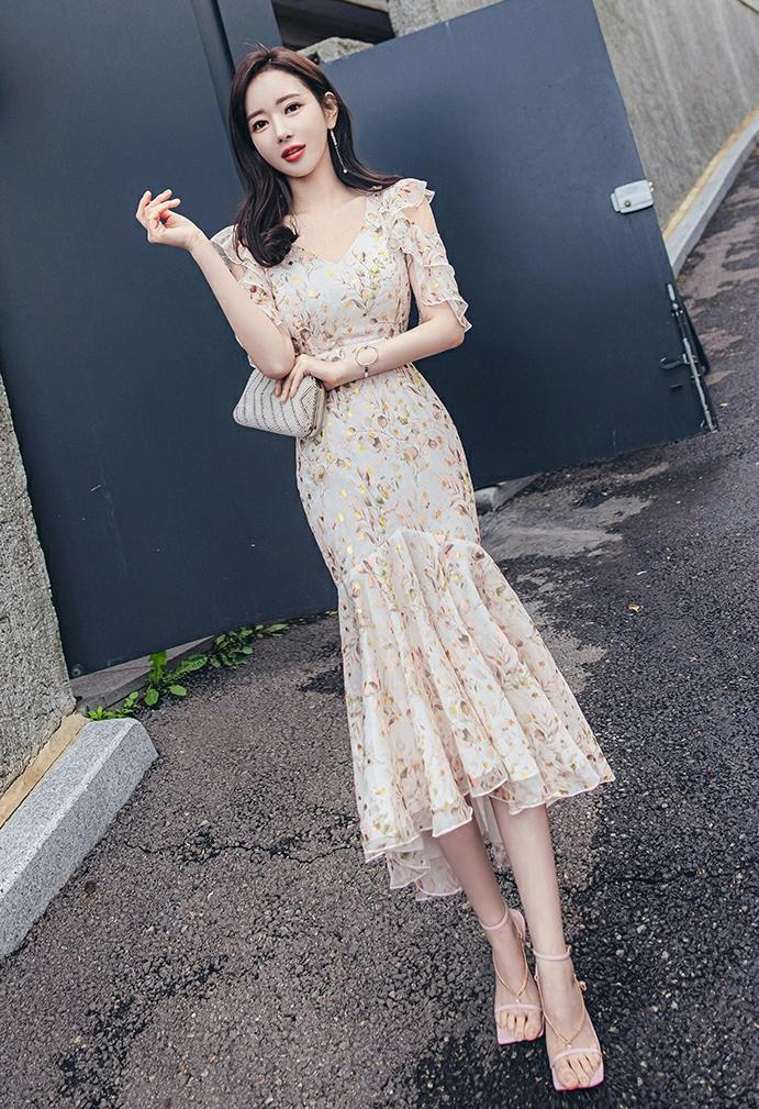 夏季新款法式设计感短款碎花,碎花连衣裙夏季雪纺新款中长款