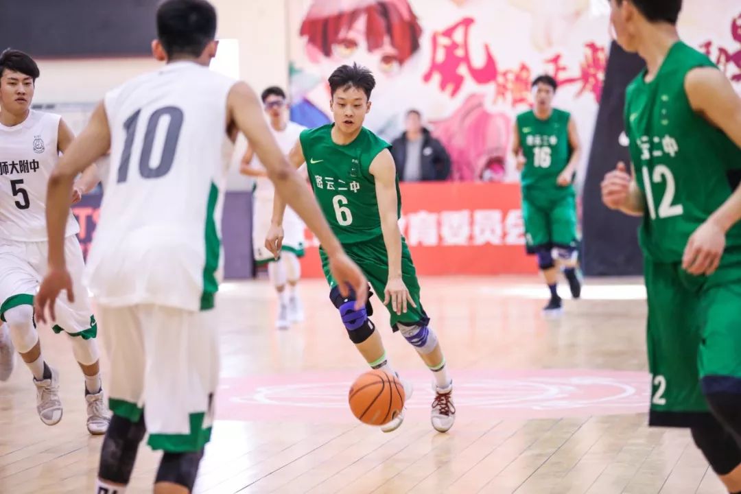 十六强激烈幸存不易新八强更强明日开战丨2018-19耐克高中联赛