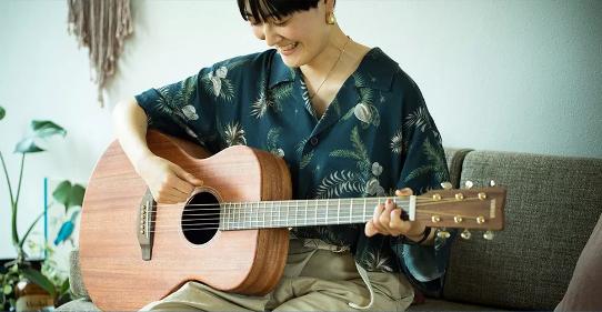 don吉他和雅马哈吉他哪个好,雅马哈可以自弹的钢琴