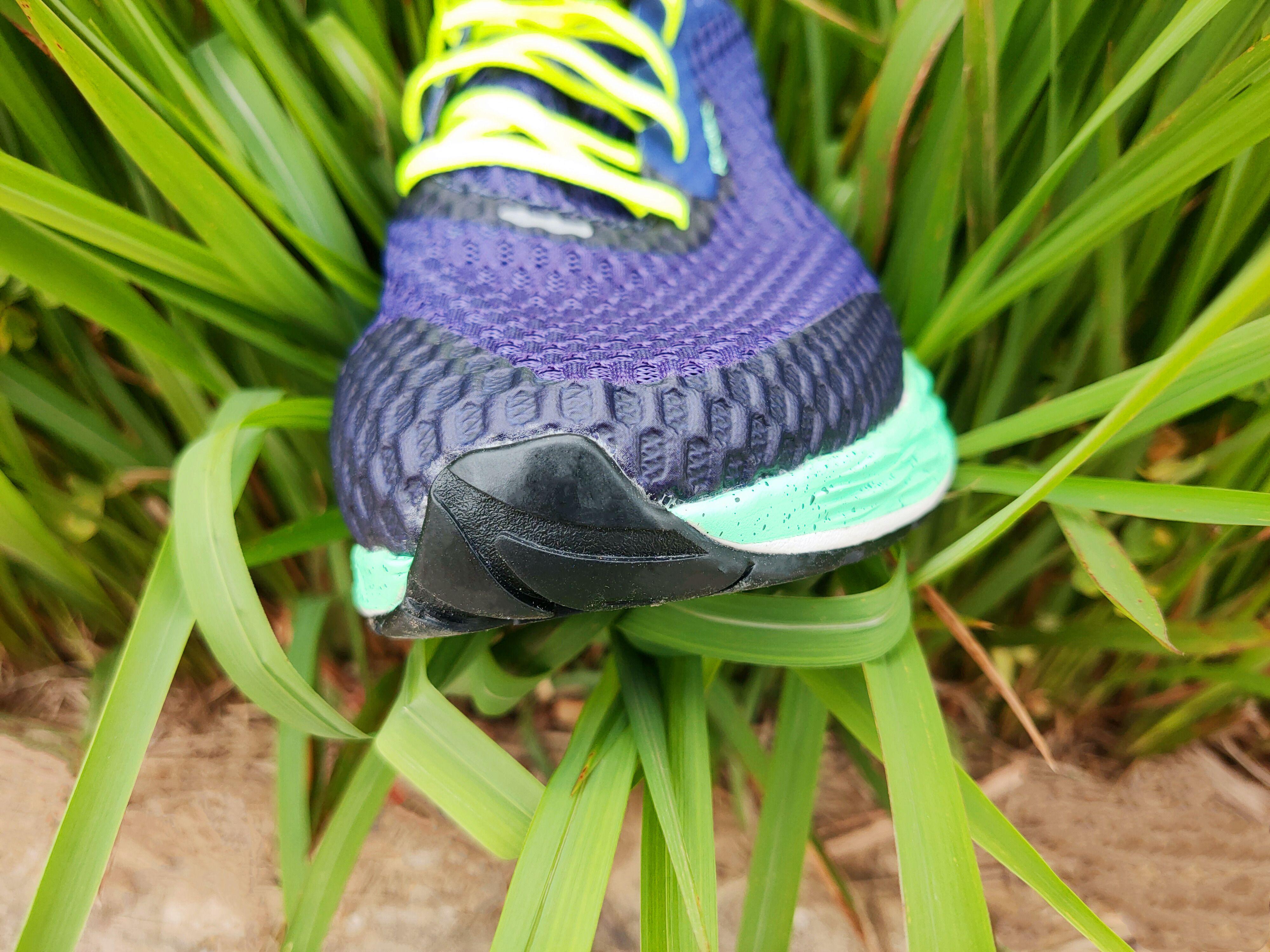 迪卡侬基础缓震跑鞋测评,迪卡侬kd800跑鞋测评