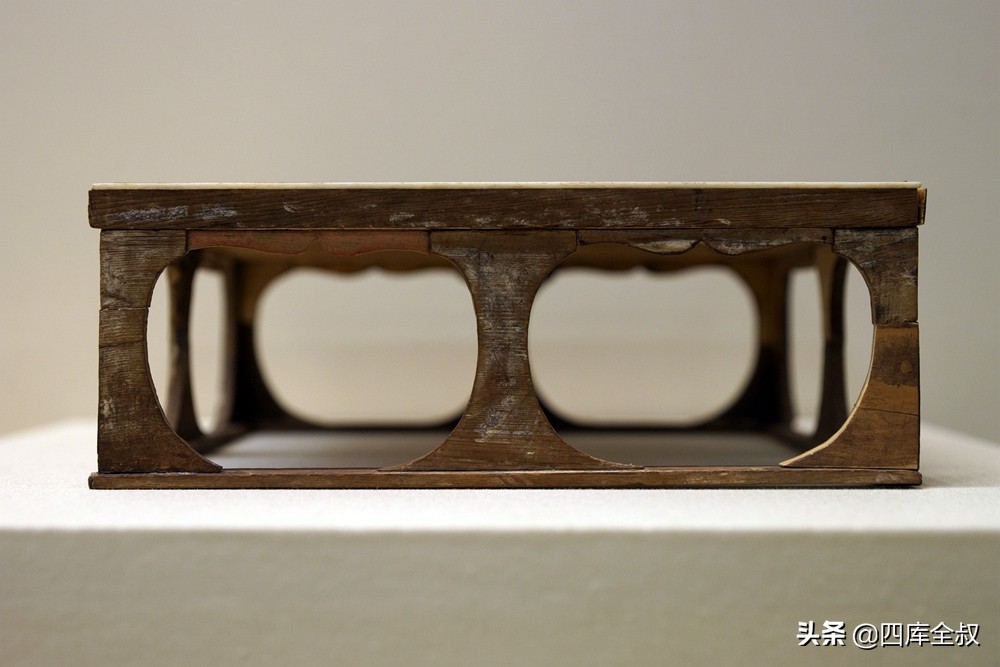 汉代彩绘俑一级文物图片高清,古代文物绘画线描三彩俑