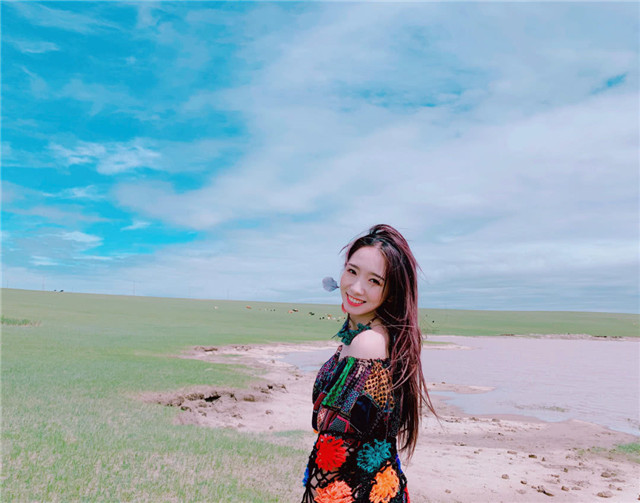 想要皮肤皱纹少这三个动作少不了,30岁出现了皱纹松弛可逆吗