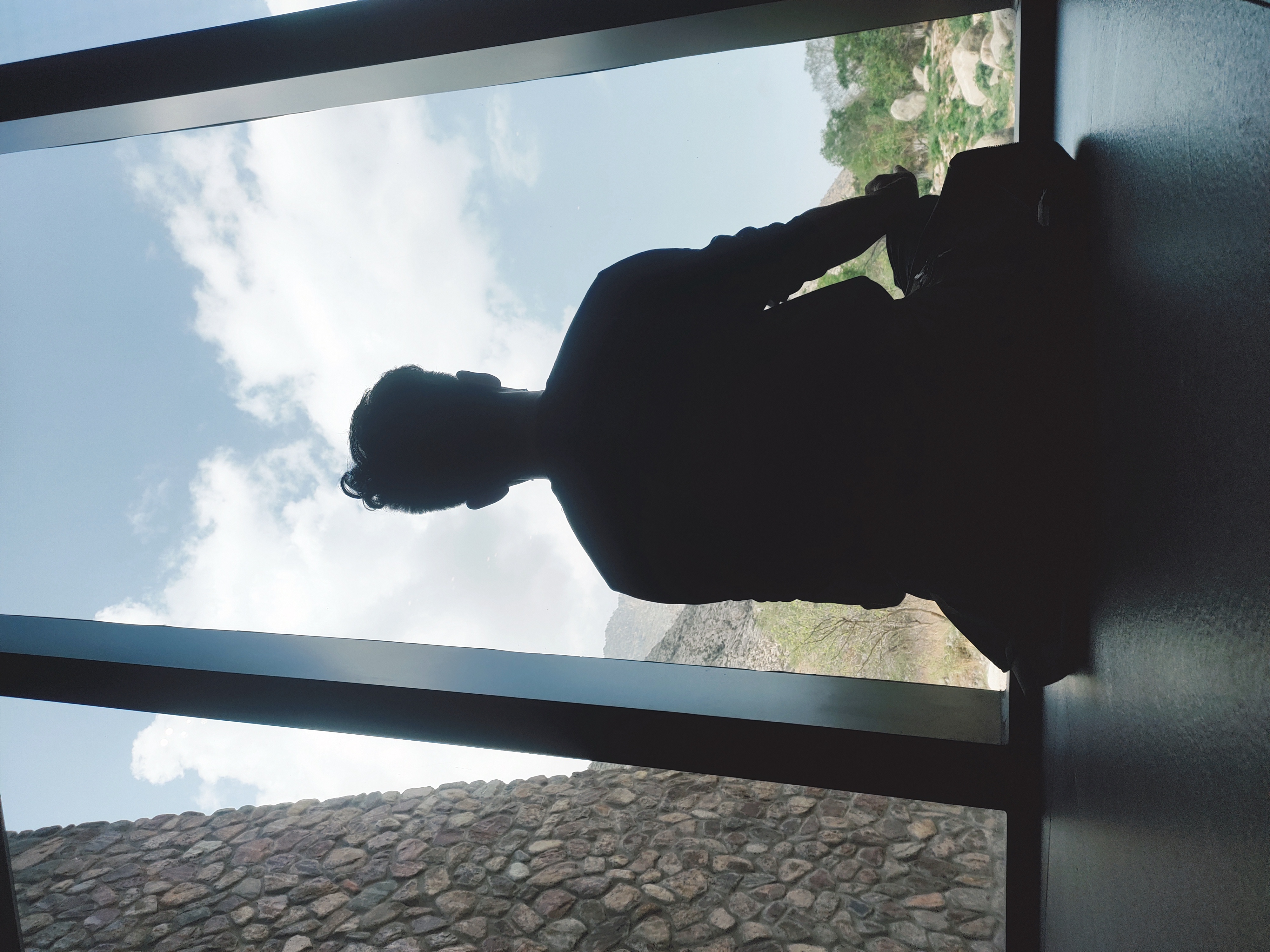 搓面下肚就发车,韩美林艺术馆里摆POSE,贺兰山边看睡佛