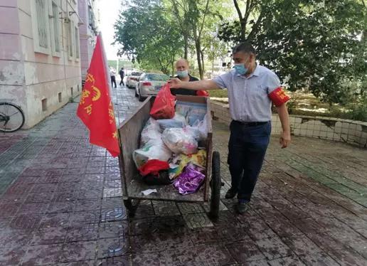 伊宁县疫情之下的我们,疫情期间医务人员不退缩