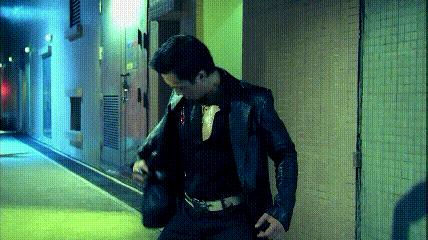 甄子丹杀破狼与吴京对打片段,棍法对决甄子丹完整版