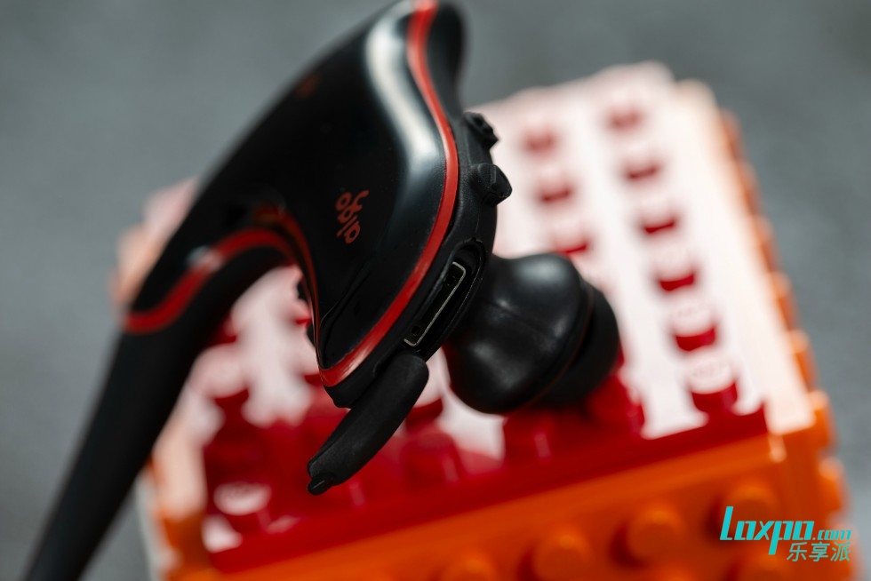 双模一键切换，爱国者无线运动蓝牙*放播**器体验