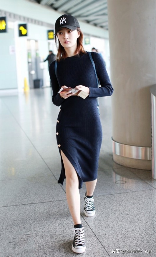 气质长针织裙怎么搭配,暖冬针织裙净色