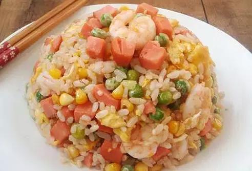 美味蛋炒饭的家常做法,美味好吃的蛋炒饭怎么做