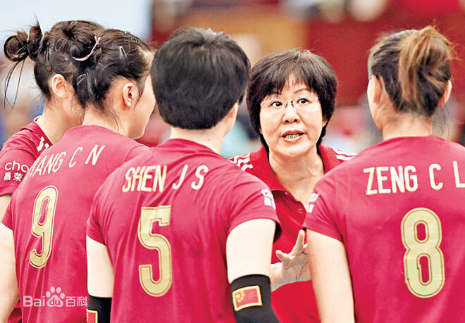 郎平,体育界的隐形富翁,面对东京奥运会后伸出的橄榄枝作何抉择