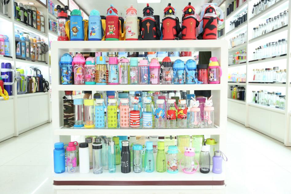 超人杯业：杯业实体发展先锋