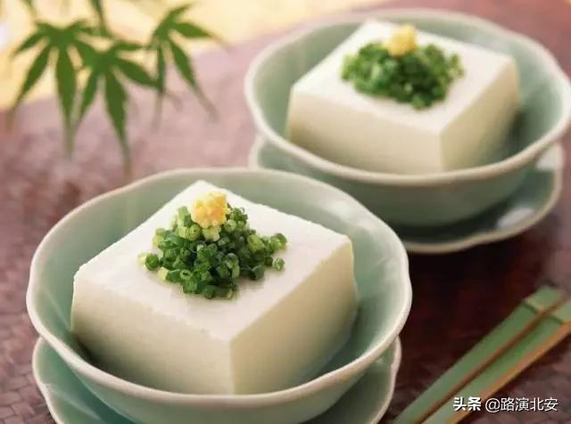 大中午的……看完这篇，更饿了