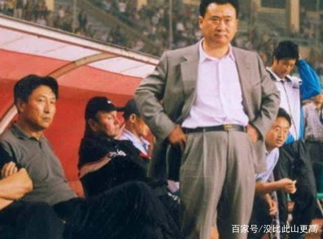 王健林支援大连足球,王健林投资大连一方足球队