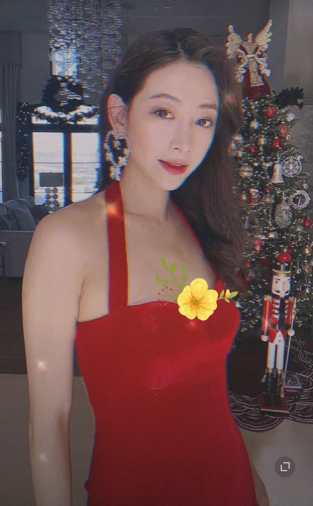 32岁主播温雅秀豪宅，占地1万尺内景似宫殿，老公据传身价上亿