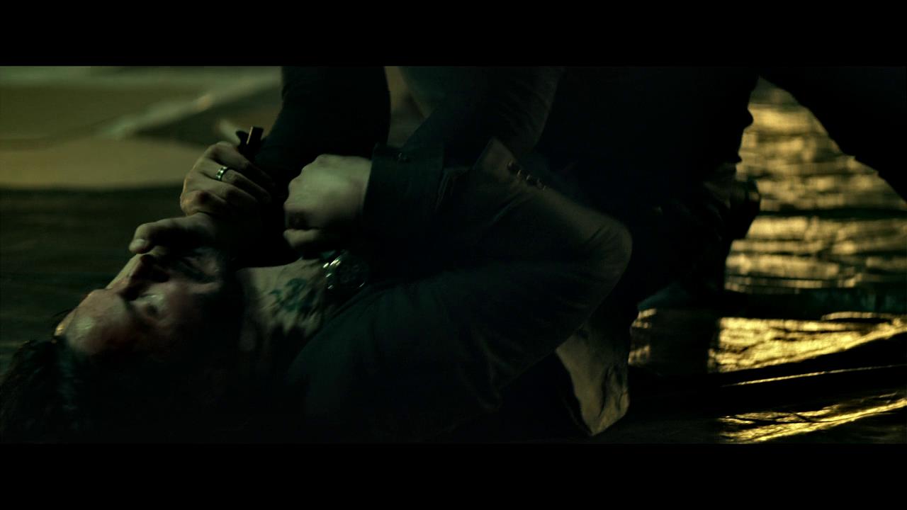 约翰威克的持枪姿势,约翰威克在电影里用的是什么枪