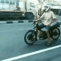 网上买的连衣裙到货了,店家连夜打电话跪求删除好评照片太尴尬了