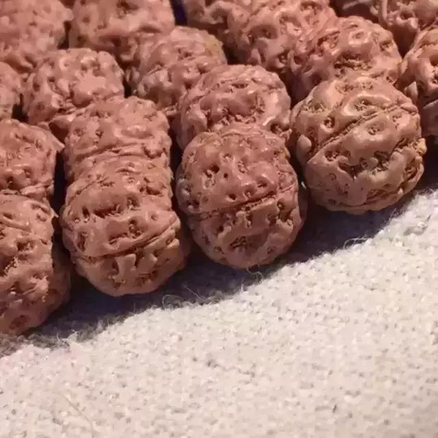 鏈ㄨ川鎵嬩覆鑰佷覆鎬庝箞淇濆吇,鏈ㄨ川鎵嬩覆鍐鎬庢牱淇濆瓨