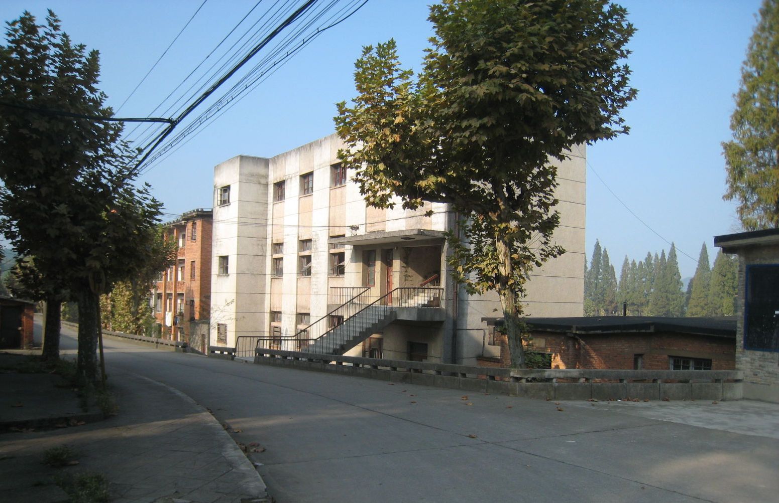 贵州深山发现神秘基地已废弃多年,贵州神秘军事禁区