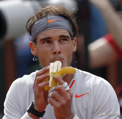 为什么赛场上总是能看见运动员吃大香蕉？