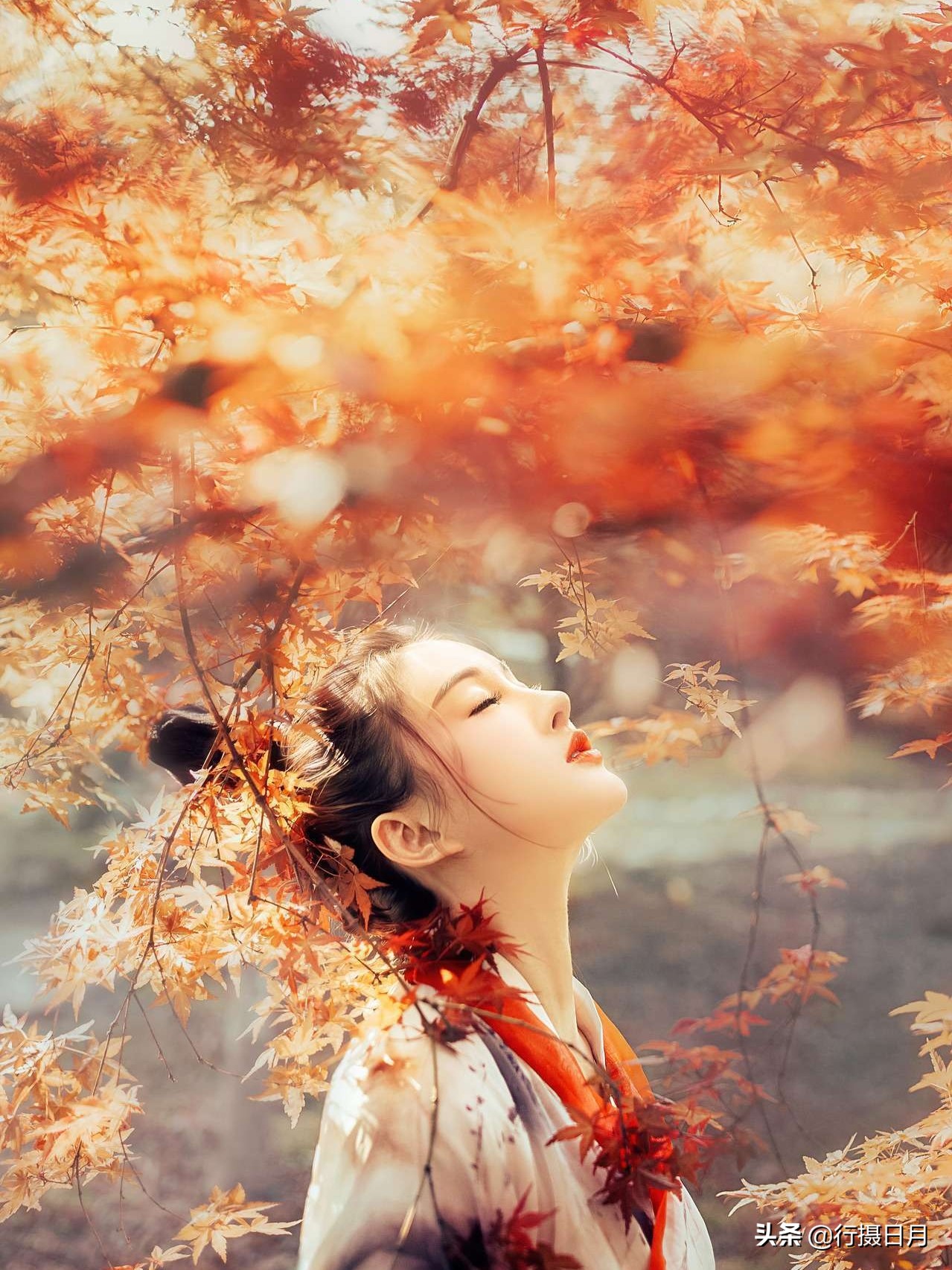 璋佹斁浜嗚皝鐨勬墜,璋佹姏寮冧簡璋佺殑鐪熸儏