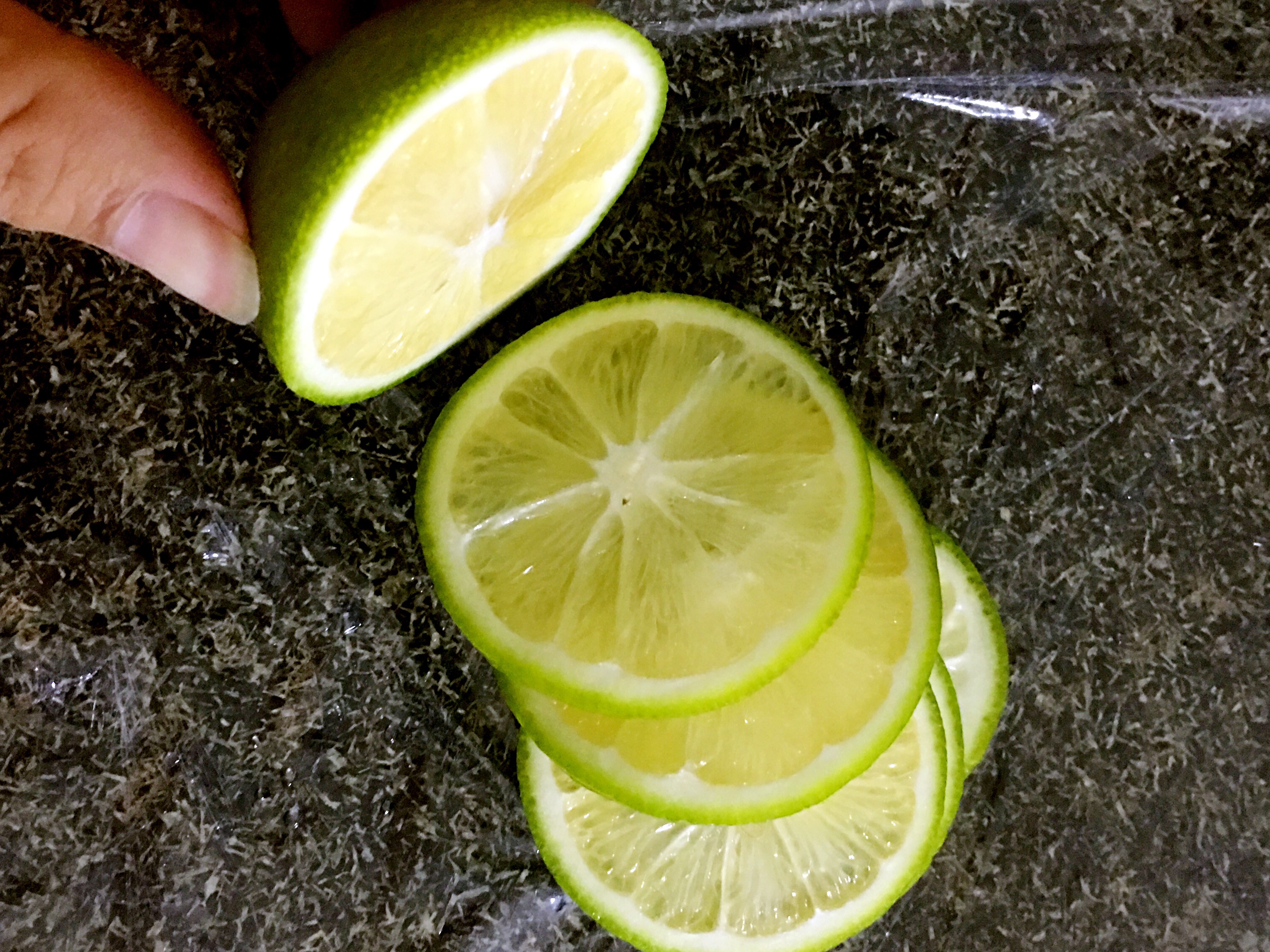 刮油去脂肪的果茶自做,自制去火水果茶