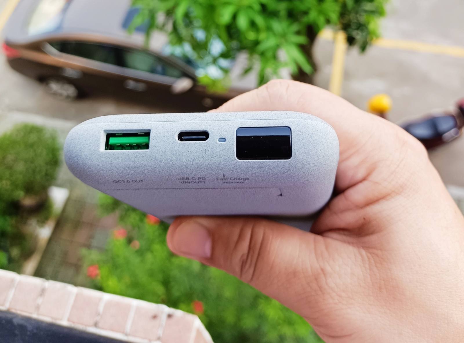 magsafe磁吸充电宝可否吸安卓手机,无线磁吸式充电宝评测安卓