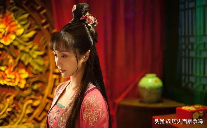 *楼青**女子年轻时万人追捧，年老色衰的时候她们怎么办，结局有四种